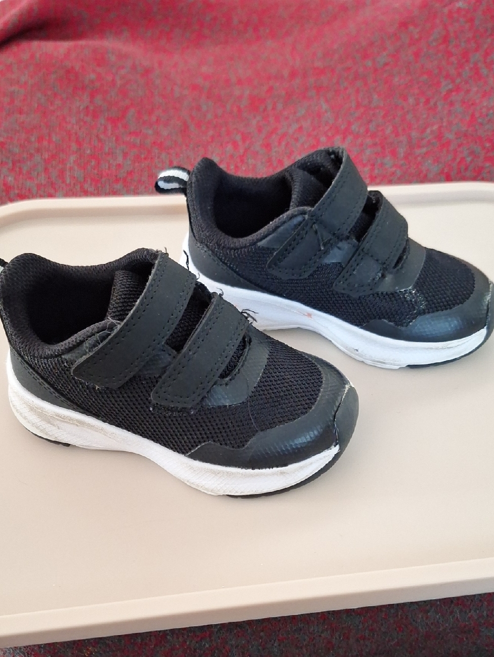wonder nation Black and White Kids Velcro Sneakers